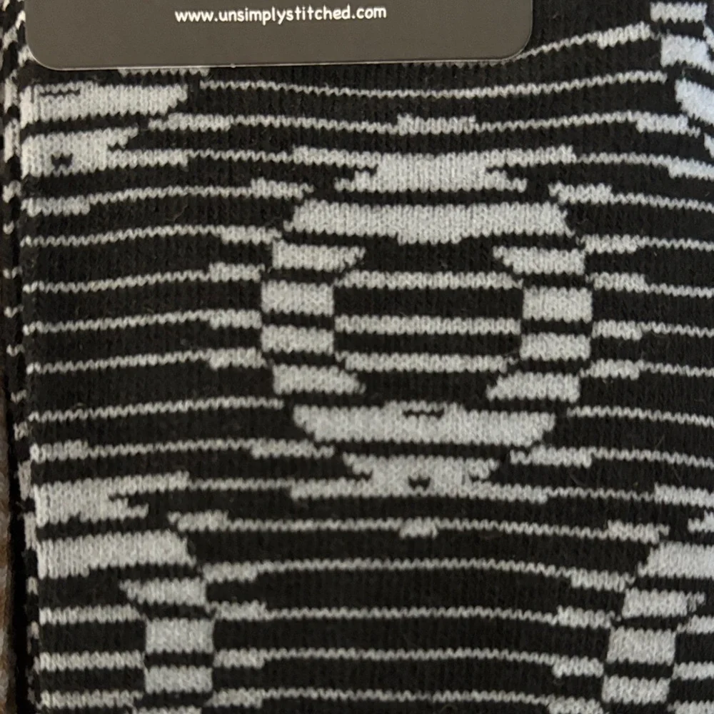 NWT Unsimply Stitched Tan and Black Patterned Socks